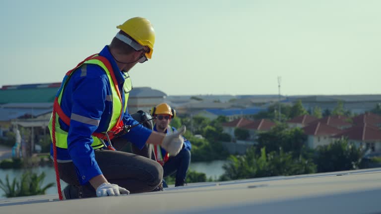Emergency Roof Repair in Hoisington, KS
