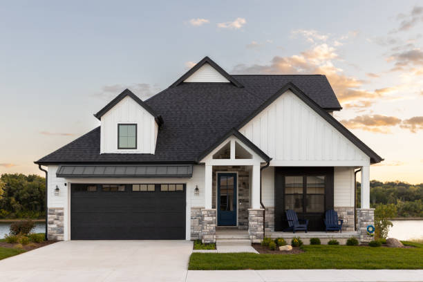 Best Slate Roofing  in Hoisington, KS